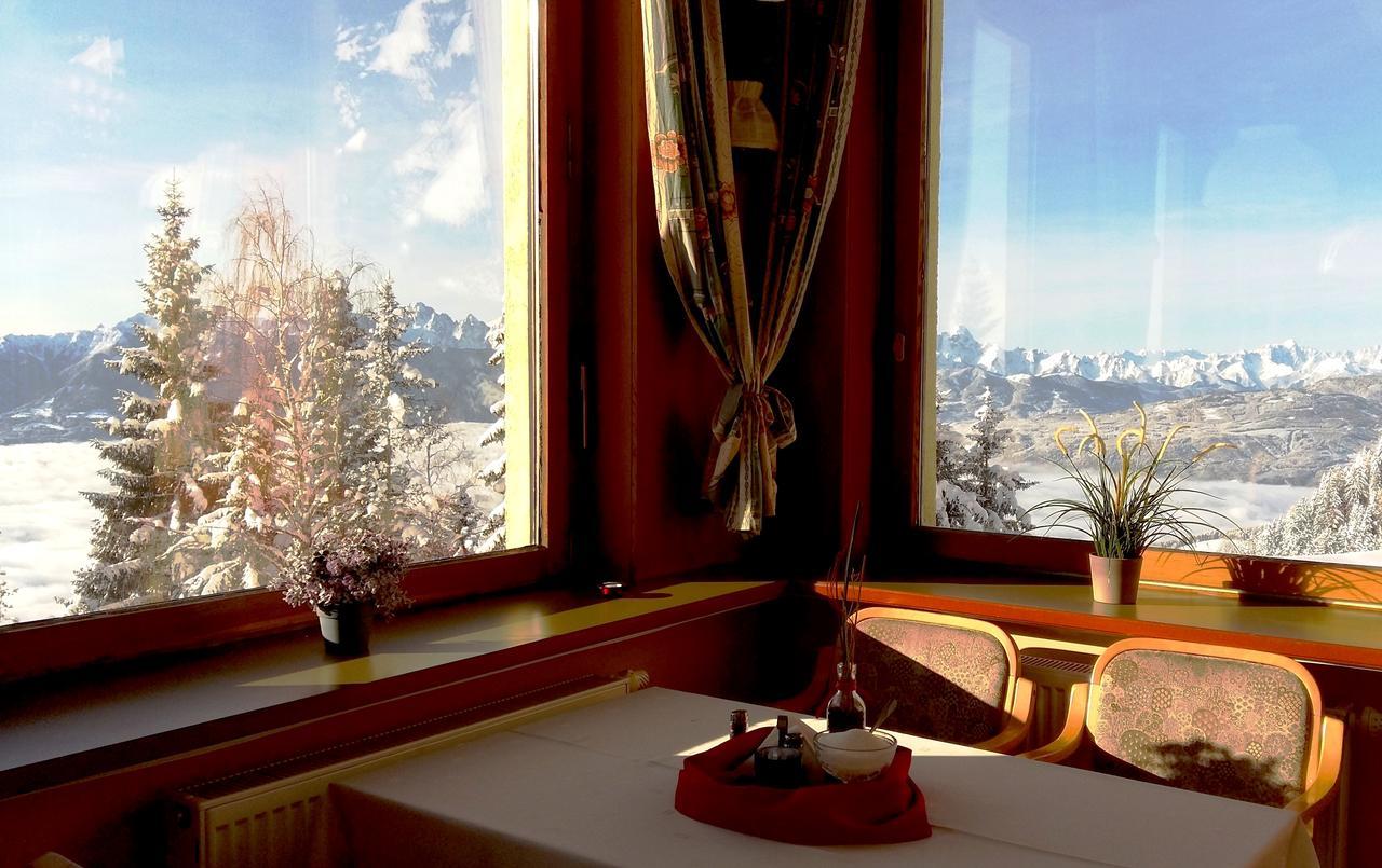 Hotel Alpinum Трефен Екстериор снимка